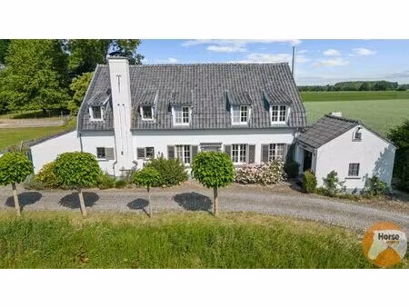 rummen - charmant landhuis op idyllische locatie op 1ha54