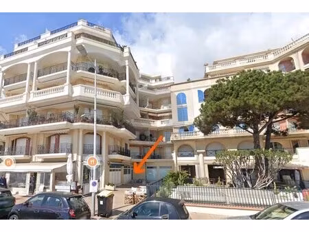 location local commercial 75m² menton 06500