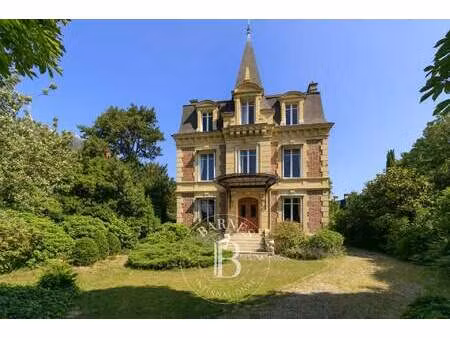 maison à vendre 12 pièces 235 m2 le vésinet - 1 813 000 €