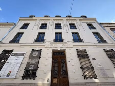 bureau à louer à roanne - hyper centre - banque de france :