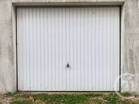 vente garage et parking à saint-jacques-de-la-lande (35136) : à vendre / 18m² saint-jacque