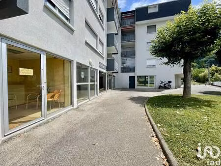 vente bureaux et commerces à jarrie (38560) : à vendre / 66m² jarrie