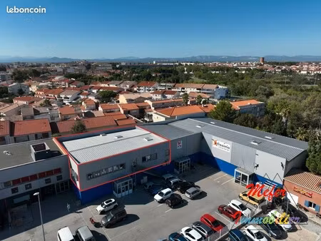 location local commercial