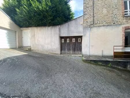 vente garage et parking à laval (53000) : à vendre / laval