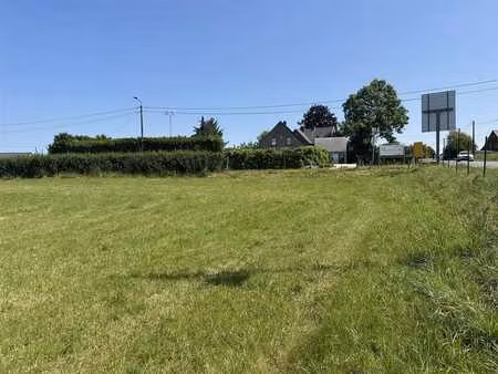 très beau terrain