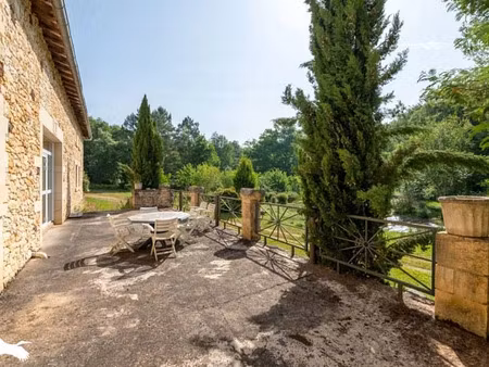 vente maison 9 pièces 346 m² à lacropte (24380)  550 000 €