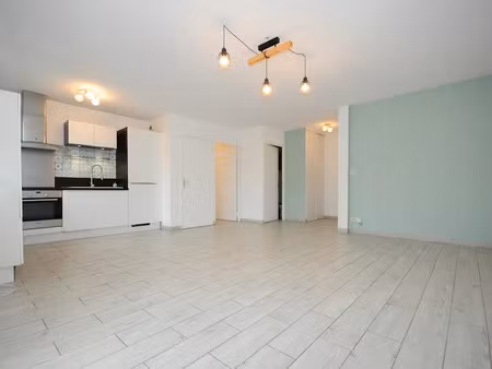 vente appartement 4 pièces 75.61 m² à rumilly (74150)  235 000 €