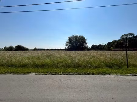 terrain à bâtir à vendre (lot 2)