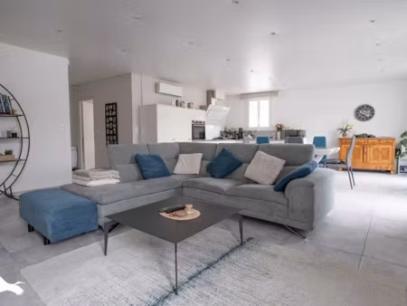 vente appartement 4 pièces 120 m² à le château-d'oléron (17480)  322 995 €