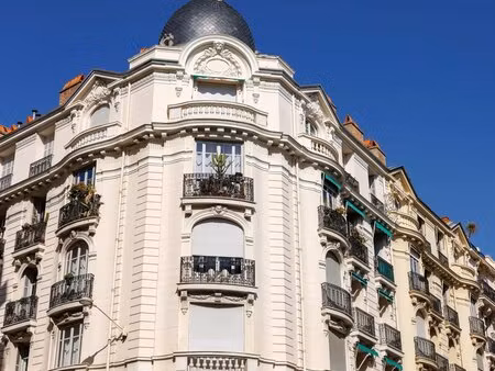 superbe 5p bourgeois renove carre d'or