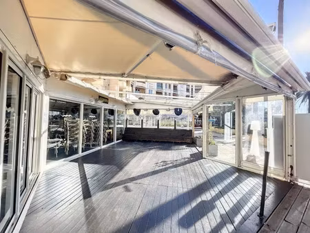 vente locaux professionnels à frejus (83600)  250 000 €