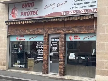 vente locaux professionnels à chaumont (52000)  59 000 €