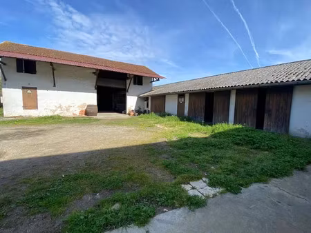 vente locaux professionnels à tartas (40400)  76 000 €