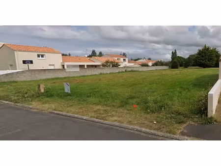 vente terrain 640 m² à chateau-d'olonne (85180)  220 600 €