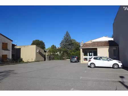 vente locaux professionnels à oraison (04700)  323 000 €
