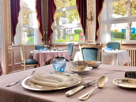 vente locaux professionnels à bourbon-l'archambault (03160)  689 000 €