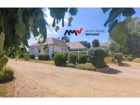 vente maison à sablé-sur-sarthe (72300) : à vendre / 264m² sablé-sur-sarthe