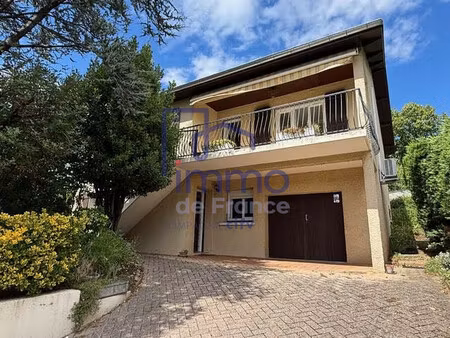 saint-priest  quartier des marendiers  maison individuelle de 13