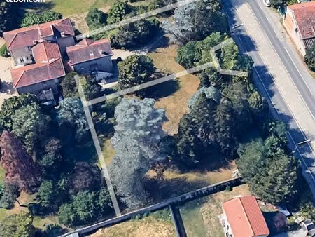 terrain 1700 m² dardilly