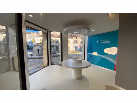 location locaux professionnels à mazamet (81200)  675 €