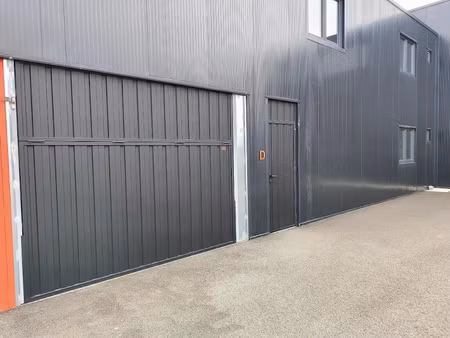 location locaux professionnels à saint-vincent-de-tyrosse (40230)  830 €