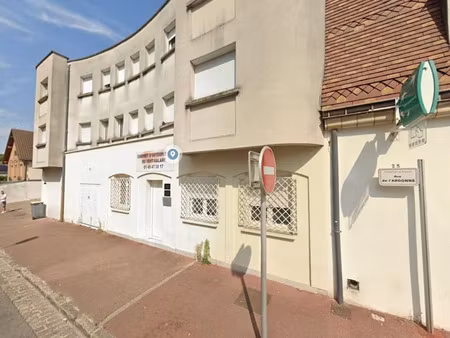 location locaux professionnels à tremblay-en-france (93290)  650 €