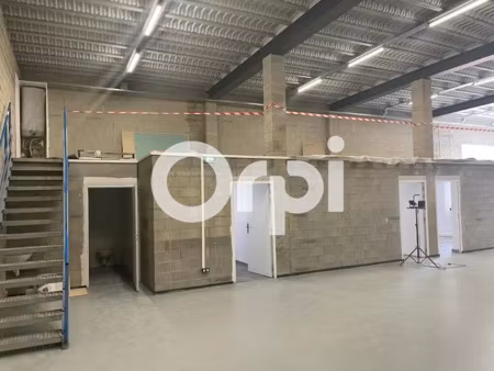 location locaux professionnels à tremblay-en-france (93290)  6 500 €