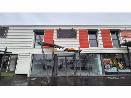 location locaux professionnels 95 m² à beauvoir-sur-mer (85230)  900 €