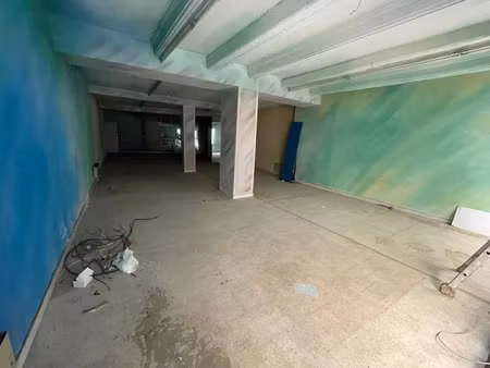 location locaux professionnels à bollene (84500)  580 €