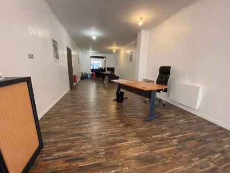 location locaux professionnels à calais (62100)  1 000 €