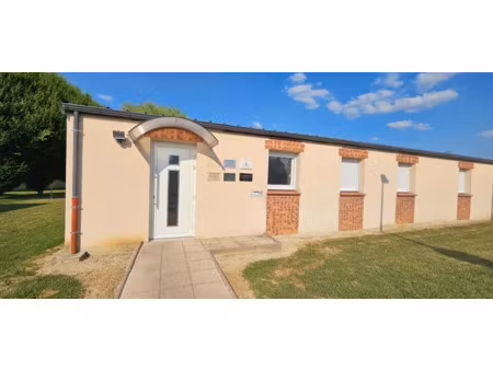 location locaux professionnels à gauchy (02430)  325 €