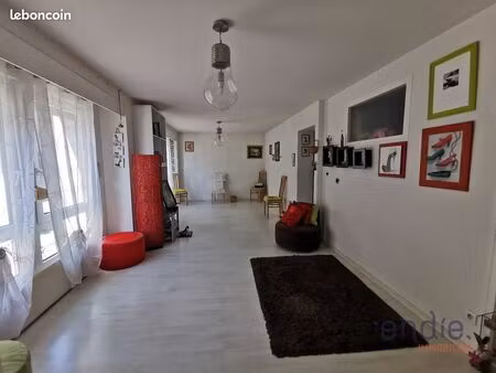 maison 8 pièces 300 m²