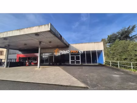 location locaux professionnels 200 m² à beaupréau-en-mauges (49600)  1 600 €