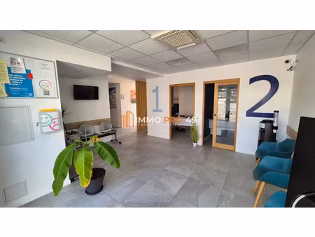 location locaux professionnels 132 m² à essarts en bocage (85140)  1 350 €