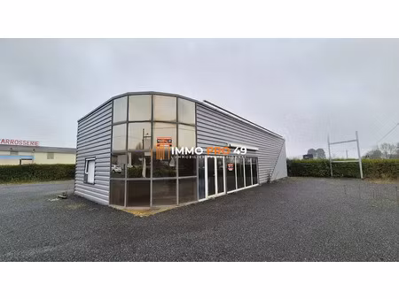 location locaux professionnels 3 pièces 157 m² à mauges-sur-loire (49620)  1 200 €