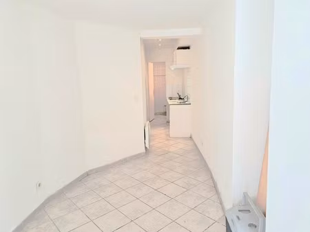 appartement à vendre 1 pièces tourves (83) - 16 68m² loi carrez - vendu avec locataire en 