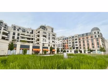 clamart - studio de 27 m2 avec balcon et parking