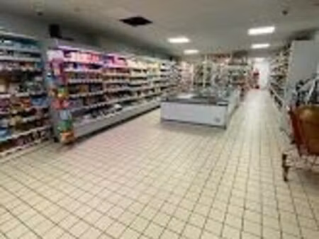 vente boutique/local commercial 150 m²