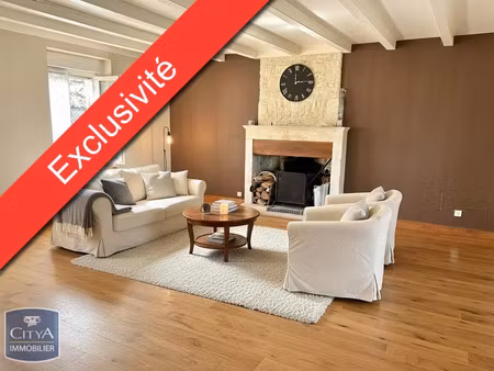 maison à vendre 8 pièces 185 m² - marsais (17) - 188 000€