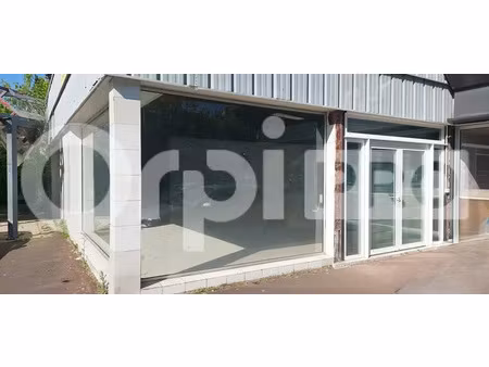 local commercial a louer