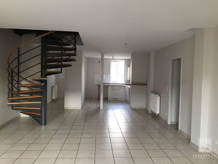 location appartement 5 pièces 113m² mercues 46090
