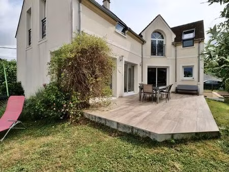 maison de 6 pièces de luxe en vente à livry-sur-seine  île-de-france