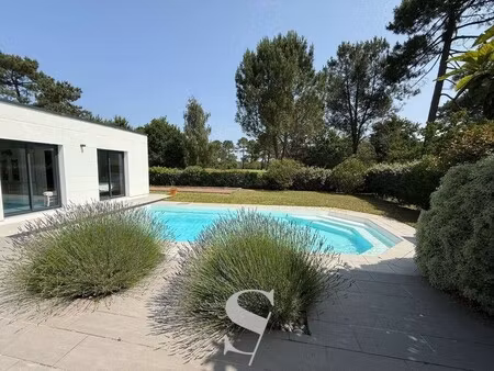 maison de luxe à vendre dans le quartier chante cigale