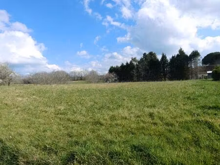 achat terrain 2 005m² hautefort 24390