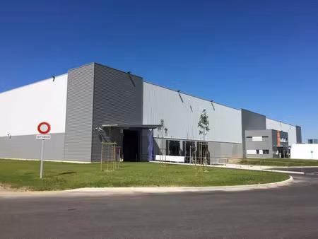 vente entrepôt montbeugny 03340