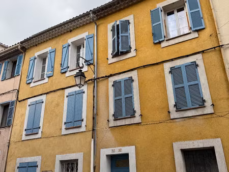 immeuble t6 près de meounes les montrieux à vendre