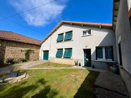 vente maison 4 pièces 138 m² chassenon (16150)