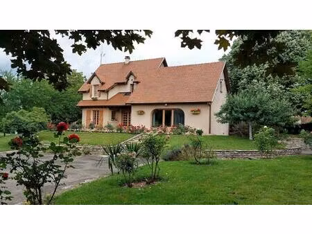 maison passavant la rochere 6 pièce(s) verger hangar