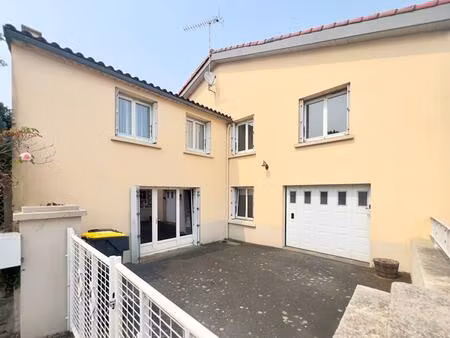 maison montfaucon montigne 5 pièce(s) 122 m2