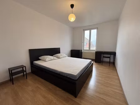 location meublée appartement 4 pièces 87 m² à mulhouse (68100)  335 €